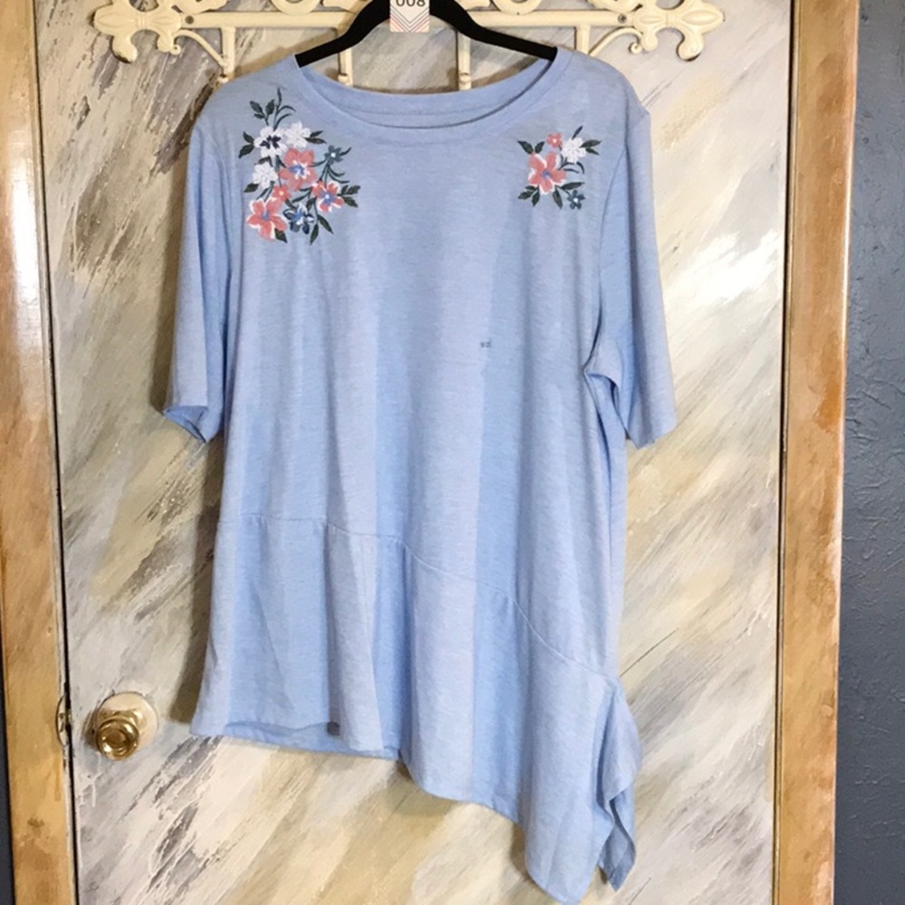 NEW Lane Bryant uneven cut Tee Shirt size 18/20